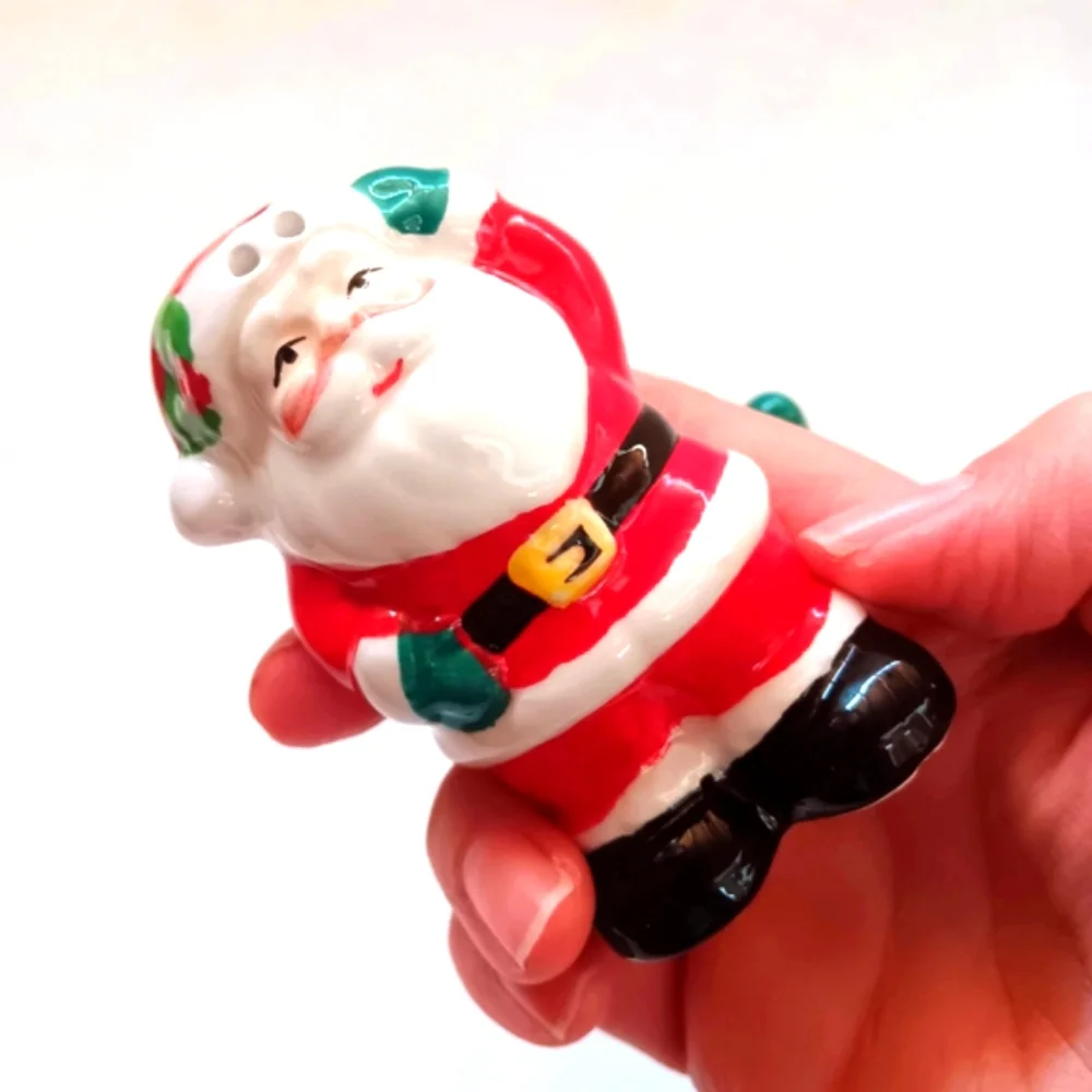 NWOT Celebrate It Ceramic Santa & Christmas Tree Salt & Pepper Shaker